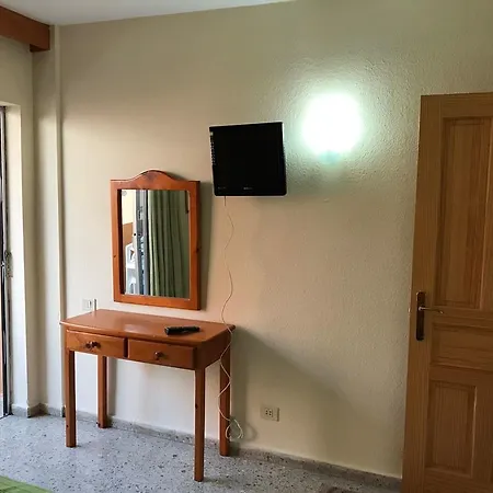 Apartamento Girasol Plaza شقة *